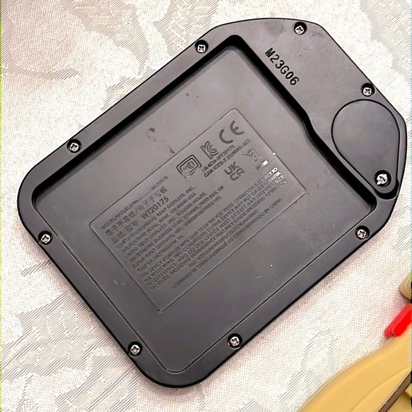 Boogie Board Sketch Pals Doodle Board Camper the Puppy Collectible Toy - Picture 6 of 12